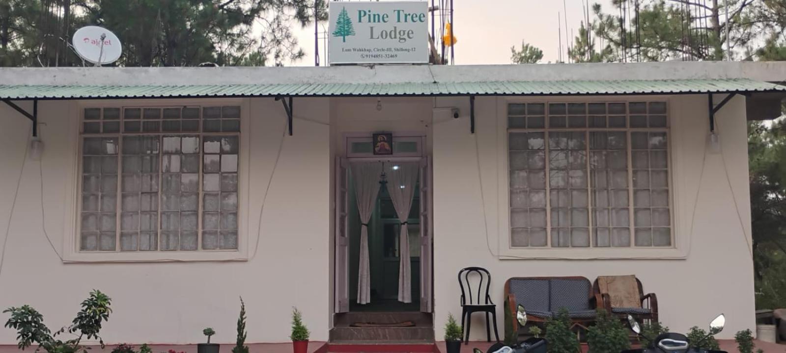 Pine Tree Lodge Shillong Esterno foto